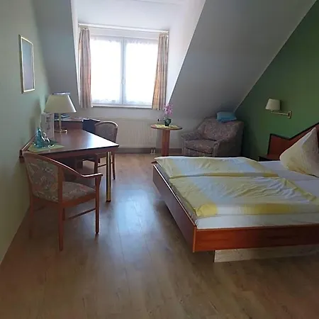 Elxleben Hotel 3*